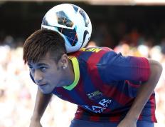 开云体育官方网站-跨界辉煌，上海队打穿马刺的团队奇迹与霍勒迪欧冠淘汰赛的个人主宰