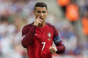 开云APP-无声惊雷，霍勒迪的暗夜裁决—欧冠决赛之夜，一个非典型英雄的诞生