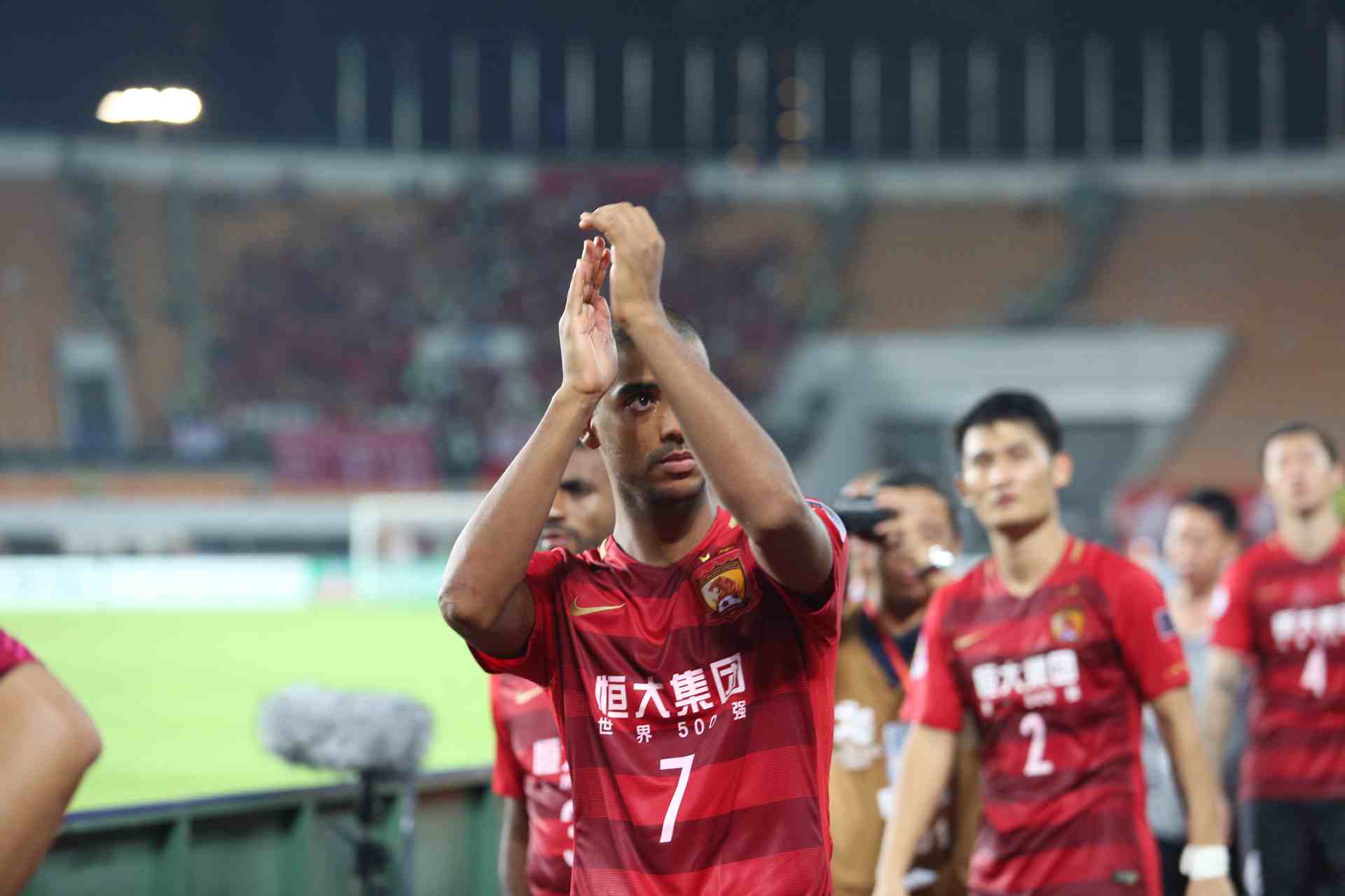 开云体育中国-包含曼城惨败广州恒大亚冠比赛令人遗憾的词条