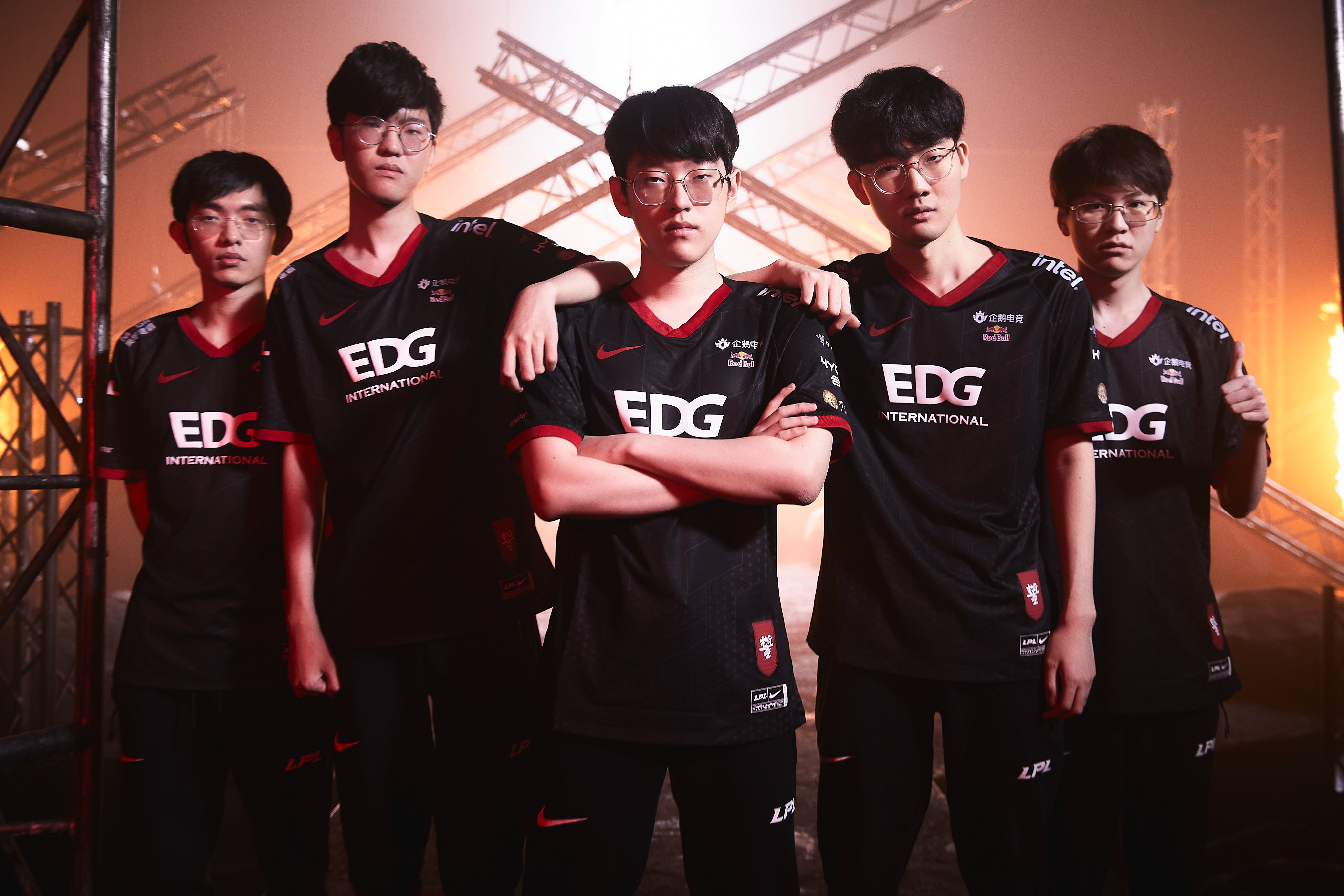 开云体育登录-包含DK险胜G2,Meiko关键团战开团秒人宿敌对决入围赛,让粉丝疯狂欢呼的词条