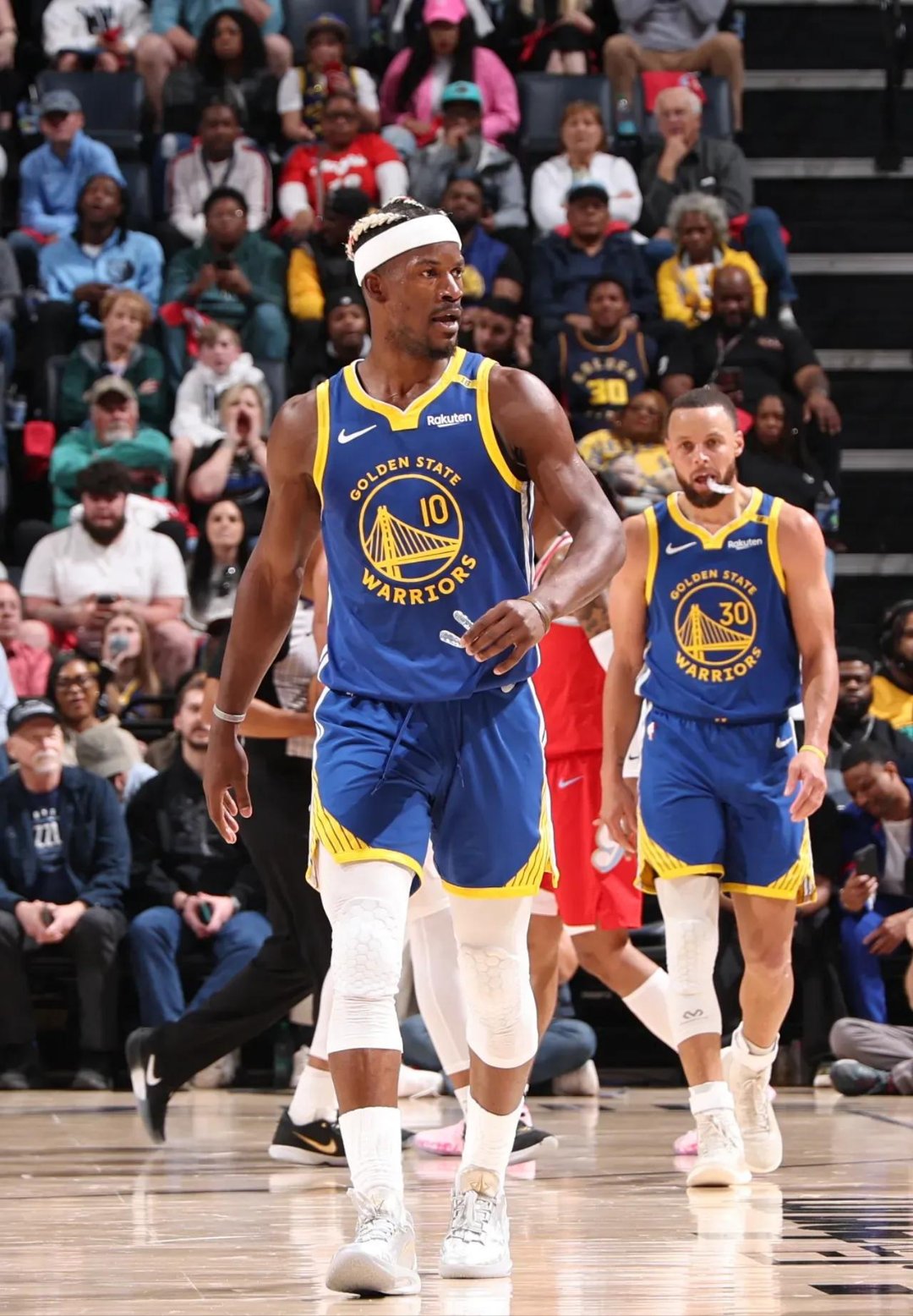 开云体育登录-勇士遭遇连败,晋级希望渺茫