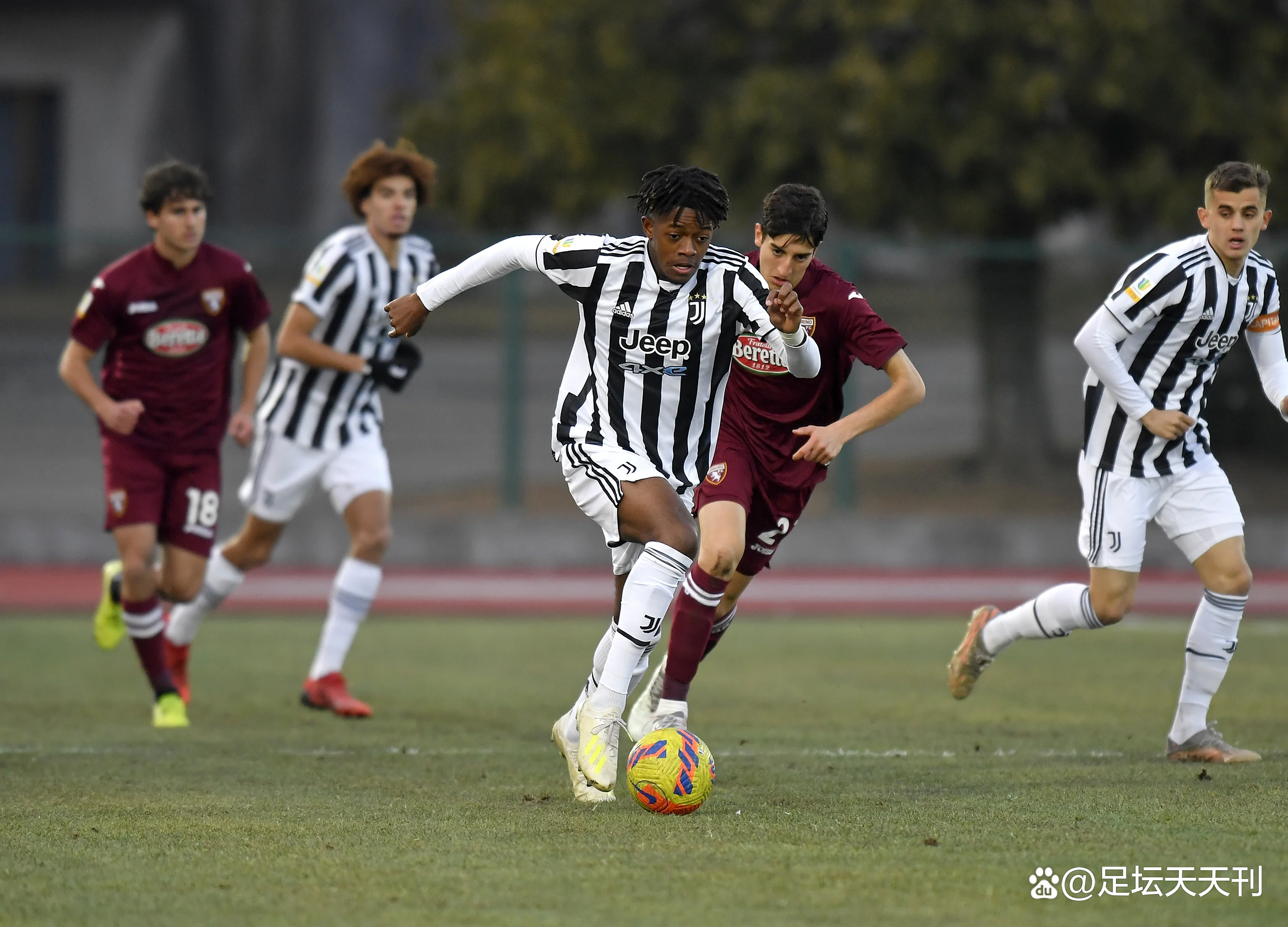 开云下载-尤文图斯球员被誉为最具潜力新星，备受球迷关注的简单介绍