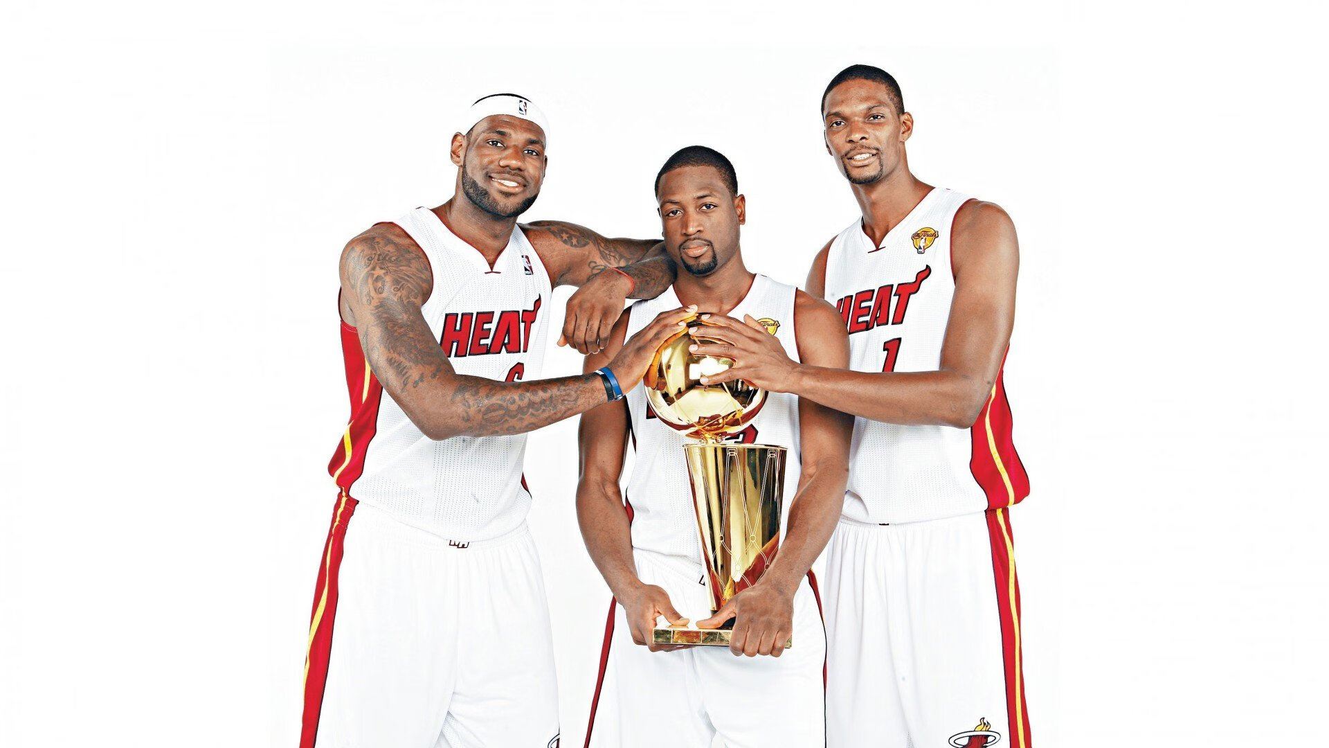 开云体育入口-体育记忆的篡改者，当灰熊铁蹄踏碎勇士，武切维奇已在2026年世界之巅埋下伏笔